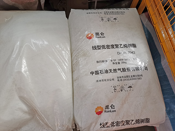 �N�ۿ��ֽ�������������\�F�z������ϩ���۱�ϩ